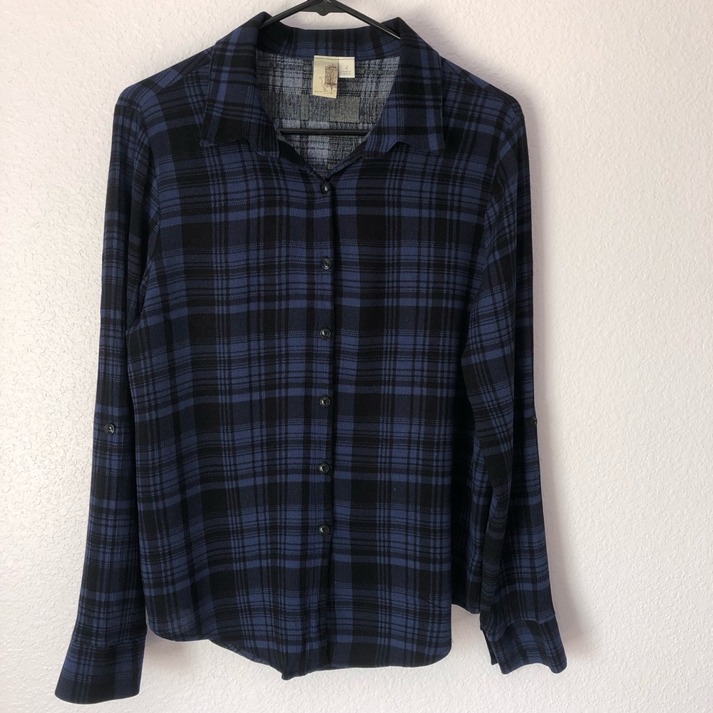 Francesca’s Collections blue and black plaid shirt